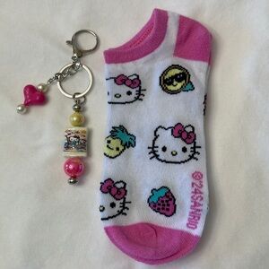 Hello‎ Kitty Keychain and a pair of footies, with Pink Heart and Beads. New.
